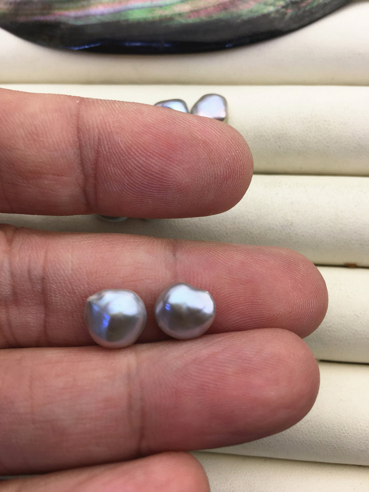 2 pairs AAA 8-9mm Gray keshi pearls Pair,for make stud earrings,0.9mm bottom half hole,ZS-127-62-8