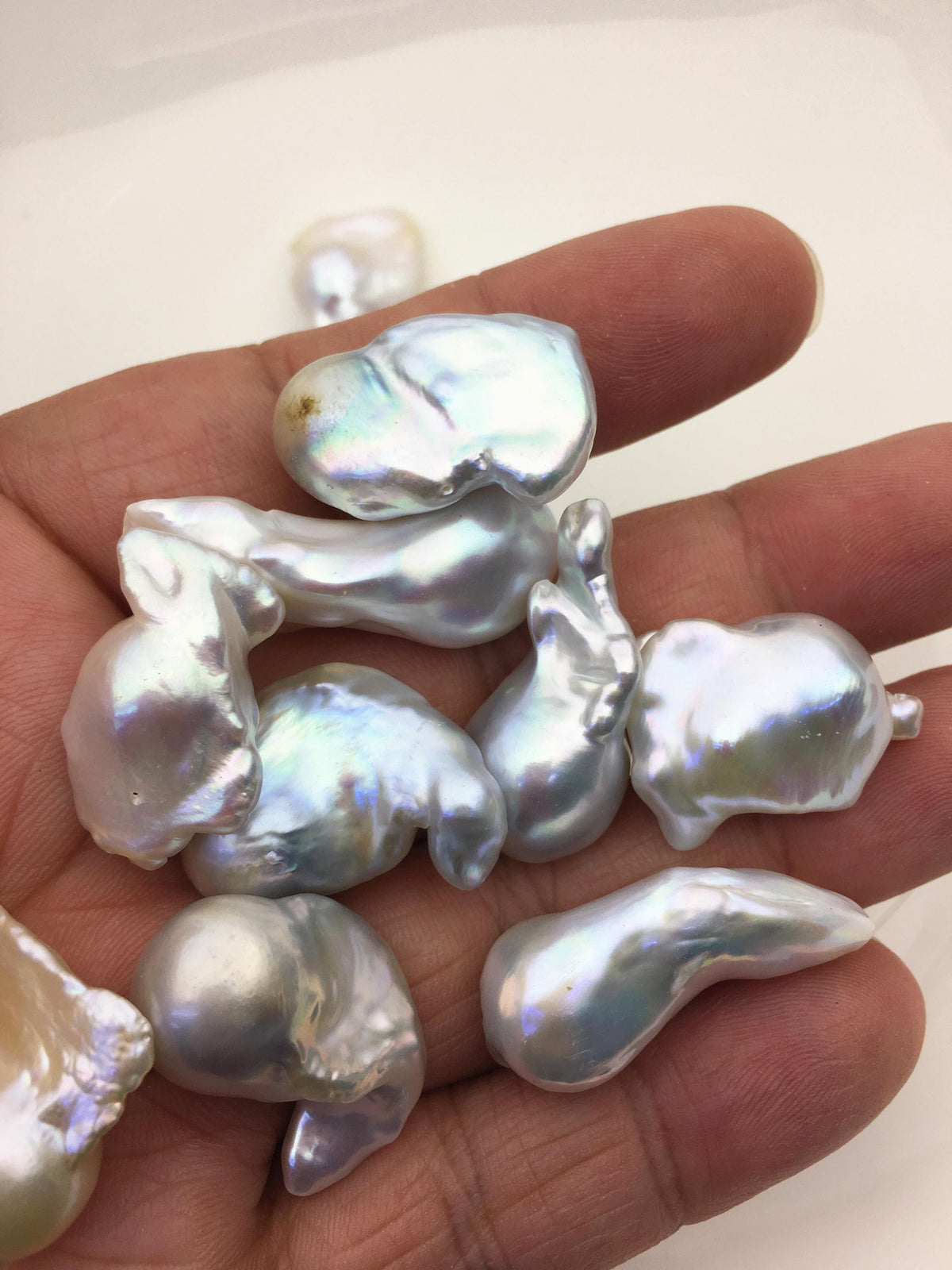 13pcs AAA/AA+ 15-19mm White Flame ball Pearl - no hole,FL15-T4-54