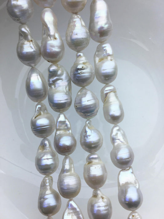 15.5'' AA 12-14mm white long flame ball pearl,FL15-2A-5-71