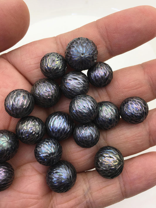 Shine!1pc AAA 11-15mm deep blue black Round Carved Freshwater Pearl - no hole - Hand Carved - CAC-FLW-8-5