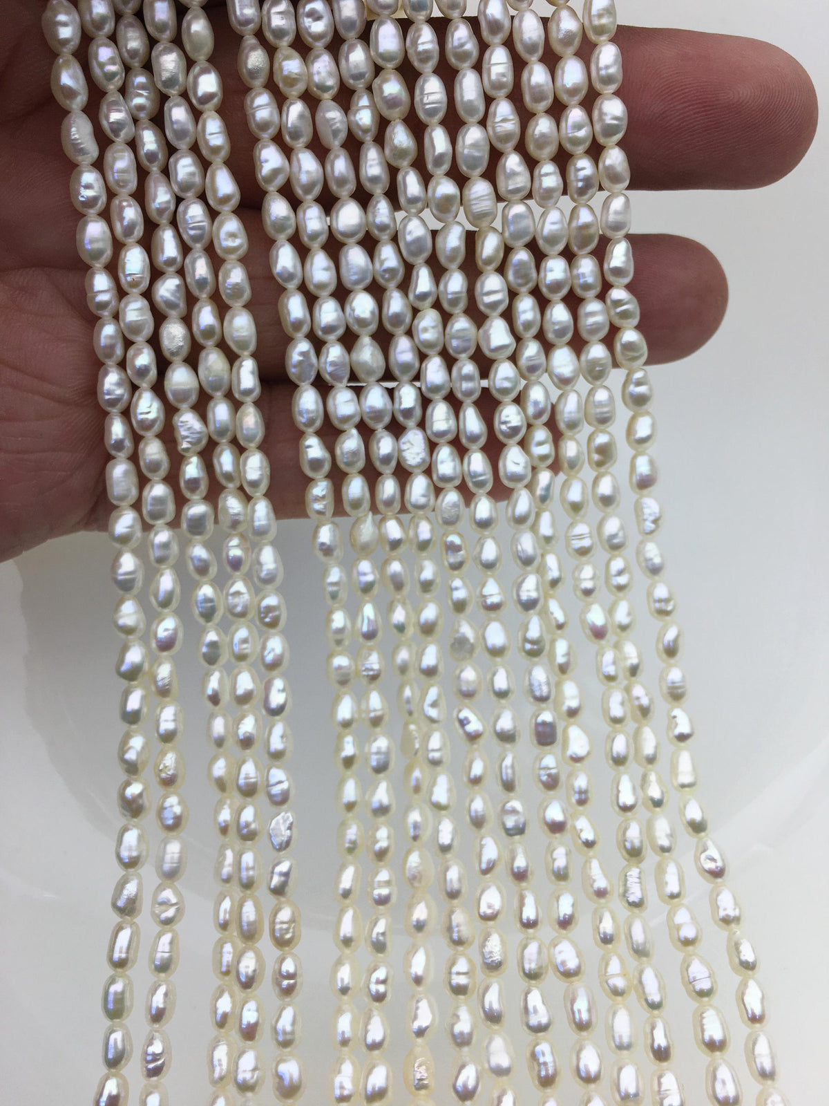 AA 3.5-4x4-6mm white rice freshwater pearls,oval loose pearl beads,genuine pearl,Cultured pearl,diy pearl beads,LR3-2A-4