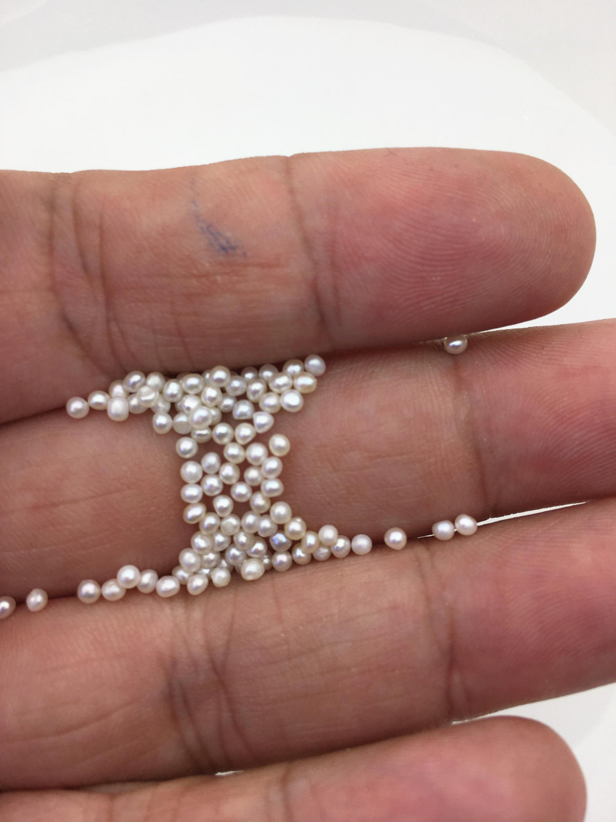 100pcs AAA/AA+ 2-2.2mm white button potato seed freshwater pearls,no hole,RP2-T1