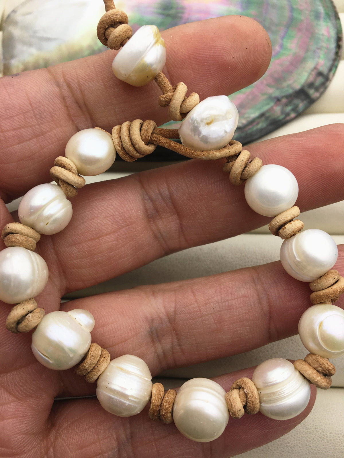 11mm white big pearl Tan leather HandMade bracelet,Leather Pearls Bracelet, Le21-002