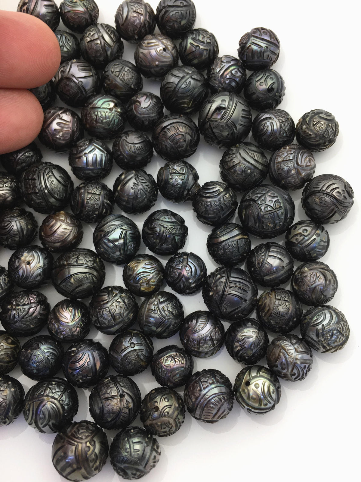 1pc AA 10-14 Black Near Round Carved Tahitian Pearl - Hand Carved - Tattoo Pearls, carved pearls, flower design,through hole,CAC-FLW-9-2