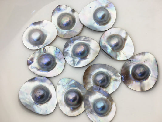 1pc AA+ 28-30x35-40mm Mabe Sea Pearl,Natural Gray Brown Color,no hole,MB-T8