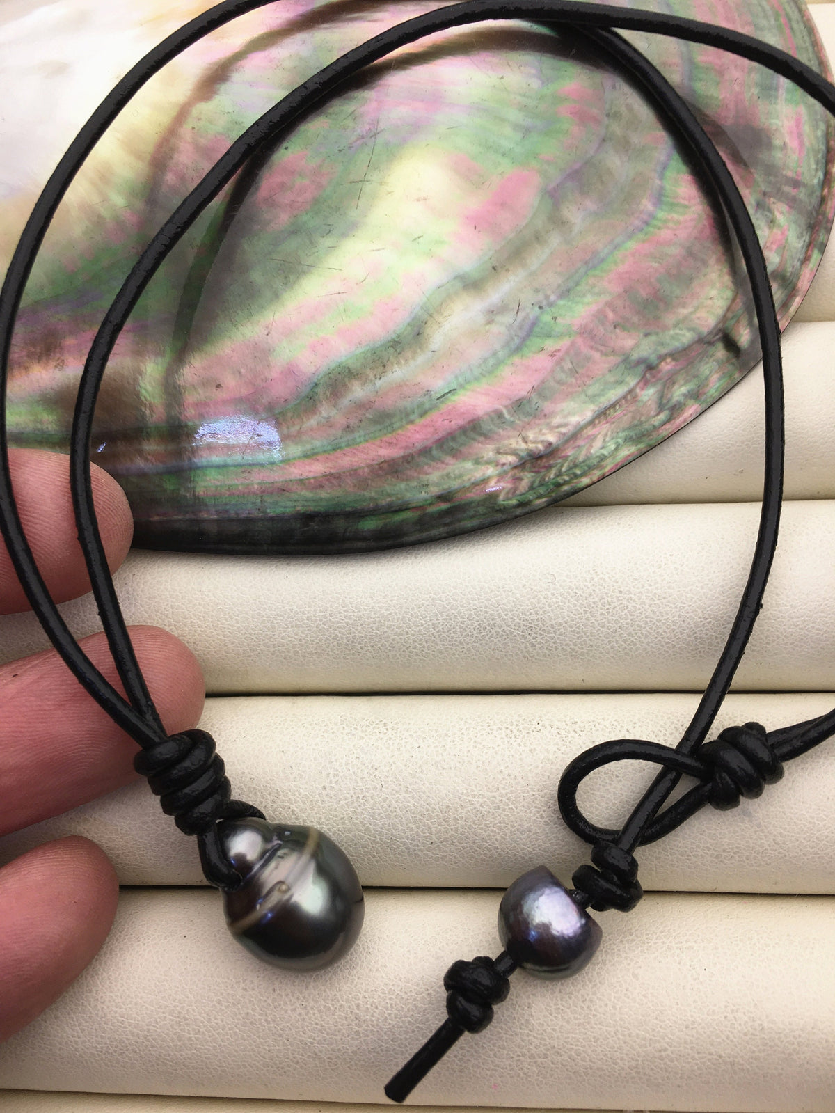 12-14mm Big Drop Tahitian Pearl Leather Necklace,Pearl Leather Necklace,Black Pearl,Black Leather Pearl necklace,Le11-011